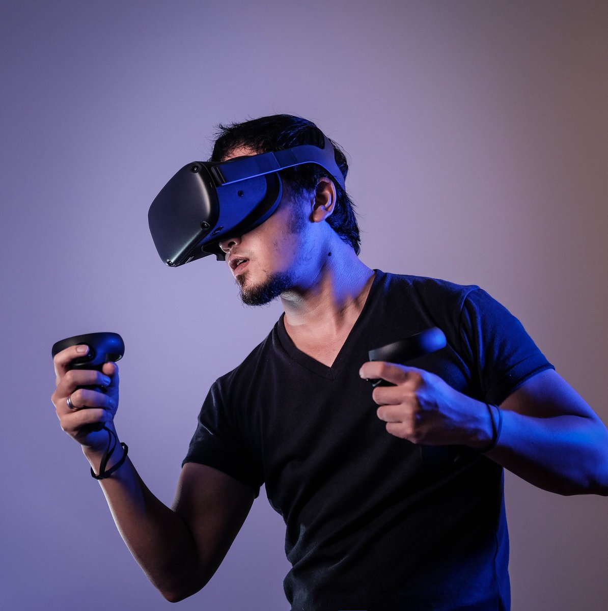 La réalité virtuelle permet à un utilisateur de ressentir un contexte par le biais de la vue, de l’ouïe et même grâce à l’odorat. Voici les tendances dans le secteur du jeu vidéo 👉bit.ly/2JxtoOG
#VideoGame #Vision #Audition #Technologies
