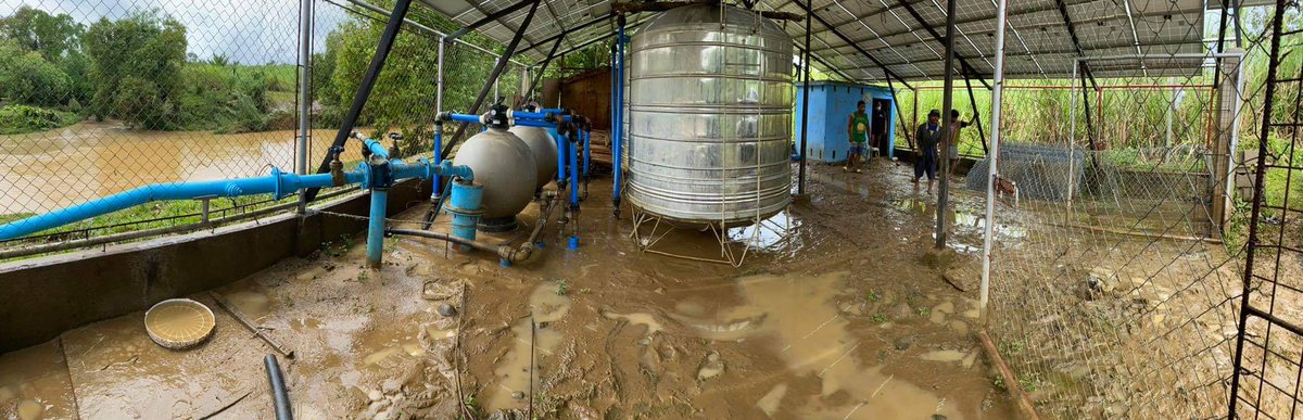WforL's tweet photo. Door orkaan #Quinta is het pompstation in de stad #Bayawan op de #Filipijnen overstroomd en hebben inwoners geen toegang meer tot schoon #drinkwater. Water for Life helpt een overstromingsbestendig #pompstation te bouwen voor de 266 huishoudens. Help mee! https://t.co/kh6CIbn4EP https://t.co/7SPoYliqnP