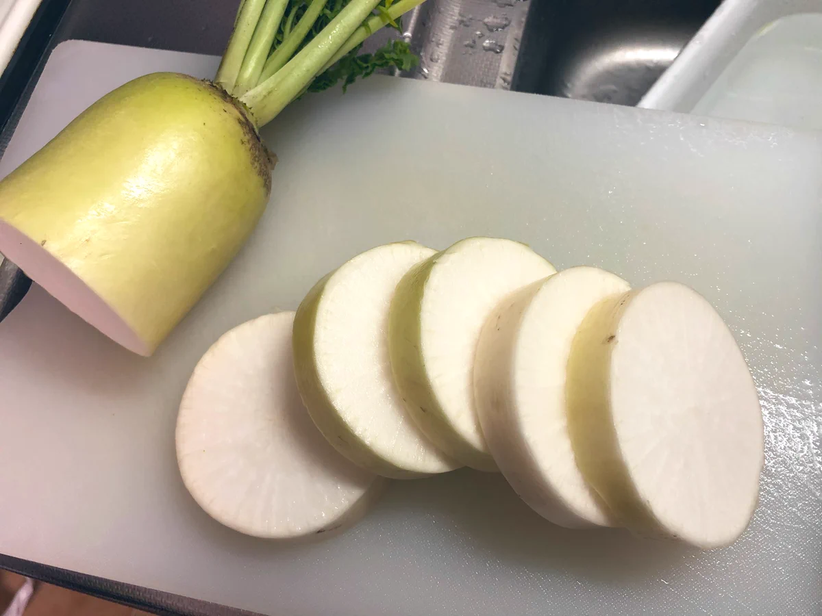 大根、買ったけど使いきれない！ってときはステーキにするとペロリと消えていくのでぜひ。