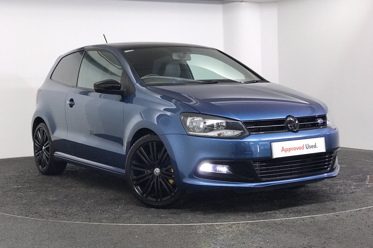 JohnClarkVW's tweet photo. 🔵 Volkswagen #Aberdeen
🔵 2017 #Polo #BlueGT
🔵 Priced at £12,995!

➡ Lowered Sports Suspension
➡ 1.4 TSI / 6 Speed Manual (150PS)
➡ 17” Montani Alloy Wheels in Black
➡ Composition DAB Digital Radio
➡ Blue GT Styling Pack - Polo

Click for details - https://t.co/CPYYZCp9o2 https://t.co/PB3zFceCln
