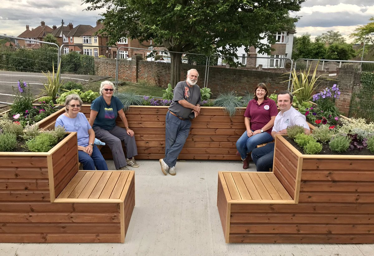 Friendly_Bench's tweet image. #FundingOpportunity We are looking for dedicated #community groups &amp;amp; #voluntary orgs who are committed to bringing people together &amp;amp; building more inclusive, connected communities to apply to join The Friendly BenchⓇ network.  thefriendlybench.co.uk/post/community… #TheFriendlyBench #BeMoreUs