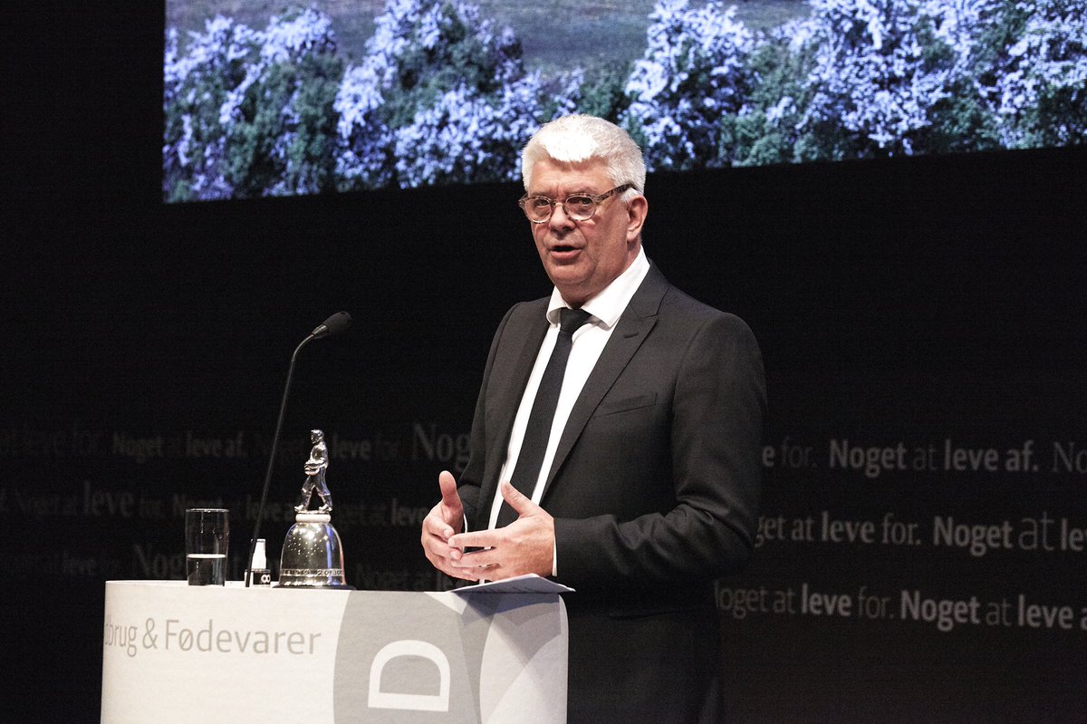 “Vi må ikke kvæle erhvervslivet med gode intentioner. Forudsætningen for en grøn omstilling er, at der er noget at omstille. Afvikling kan og må aldrig blive vores svar på klimaudfordringen” #dkgreen #dkfood #dkbiz