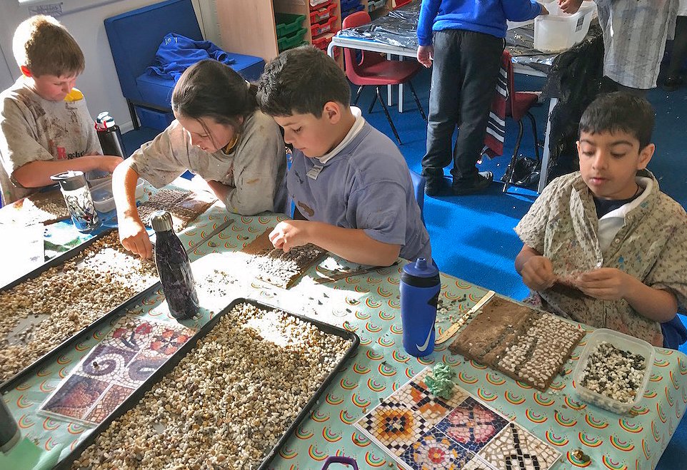 TimeTrips2's tweet photo. Time Trips had great day at Tithe Barn Primary in Stockport a couple of weeks ago, teaching children about the Romans and making mosaics @TitheBarnPri #romanworkshops #Romans #HistoryWorkshop #KS2Workshops #SchoolVisitors #historyteaching #schoolworkshops https://t.co/SXQibShxki