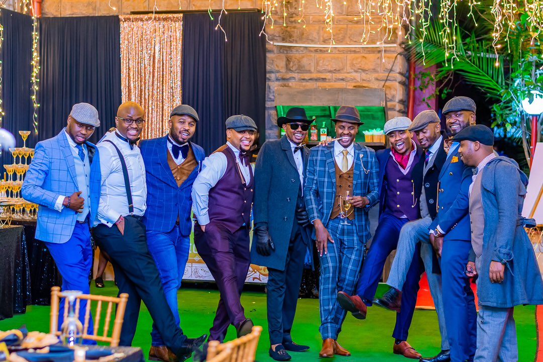 webstarstailor1's tweet photo. Ditch that boys club and join the Gentlemen’s Club! 

@chegebrian thank you for trusting us with your day sir!

#suits  #suited  #suitstyle  #bespoke #bespoketailoring  #tailormade  #style #madetomeasure #lookgoodfeelgood 
#webstarstailored #woolfabric #wool #gentlemen https://t.co/LnQIhlKgrG