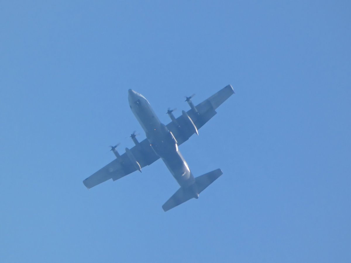 EHEH_Spotter's tweet photo. Royal ๐ณ๐ฑNetherlands๐ณ๐ฑ Air Force Lockheed C130H-30 Hercules (G-275, #480C04) as Netherlands Air Force flight #NAF75 at FL100 @ EHEH ... ( โDirty" configuration)
#potn #RNLAF #EHEH #avgeek https://t.co/ftfvChvulu