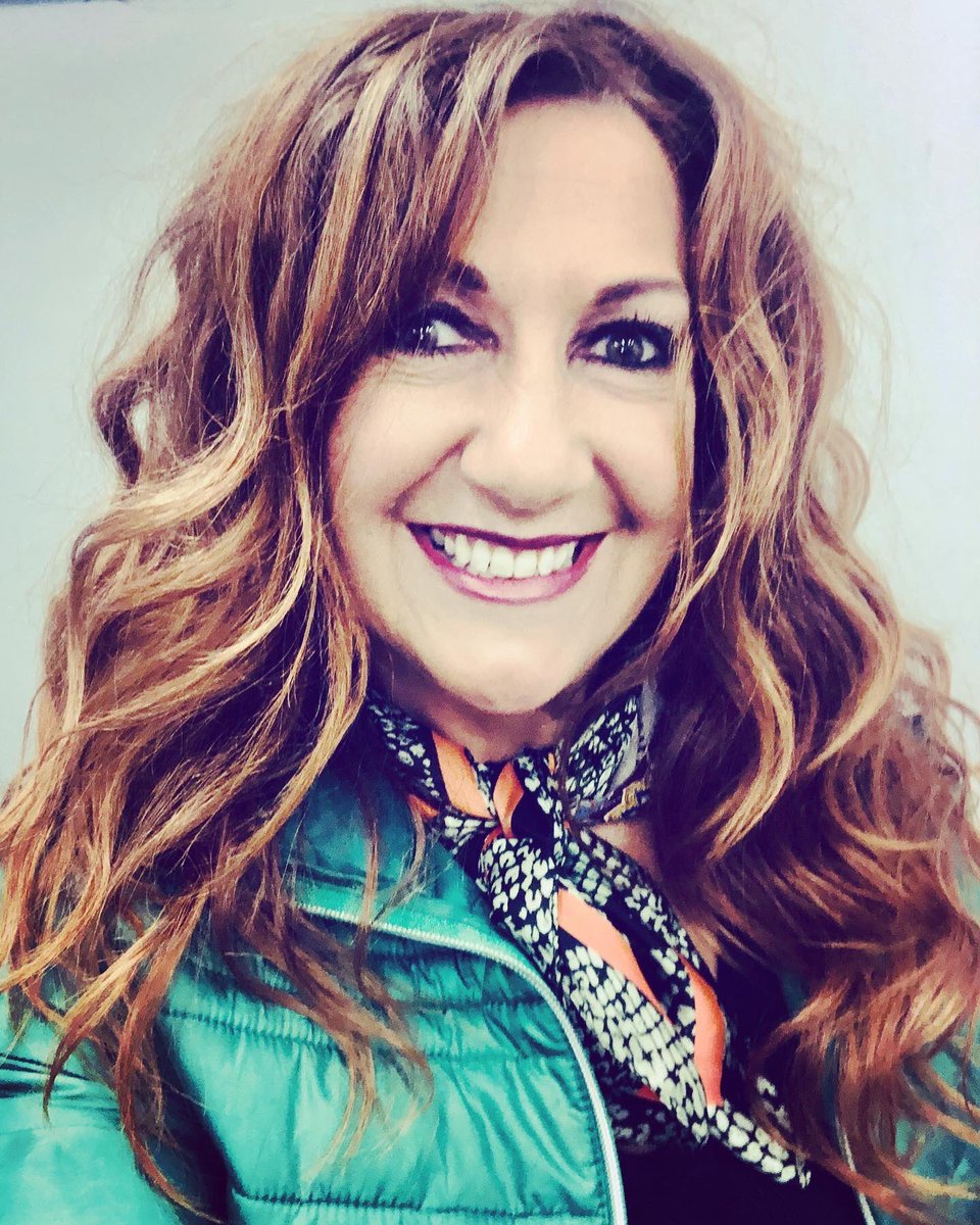 Bore da! Cwmni <a href="/APT_AnnaReich/">Anna Reich PT</a> yn lawnsio rhaglen o weithgareddau i bobol wedi ymddeol trwy law <a href="/MenterCaerdydd/">Menter Caerdydd</a> a PICLO da PLWM! Ie Mici sy wrthi yn rhannu cyfrinachau piclo o safon ar Bore Cothi 😂👌<a href="/BBCRadioCymru/">Radio Cymru</a> #lleisiauaur da ni hefyd. Welai chi wap am 11yb 👍👏😘