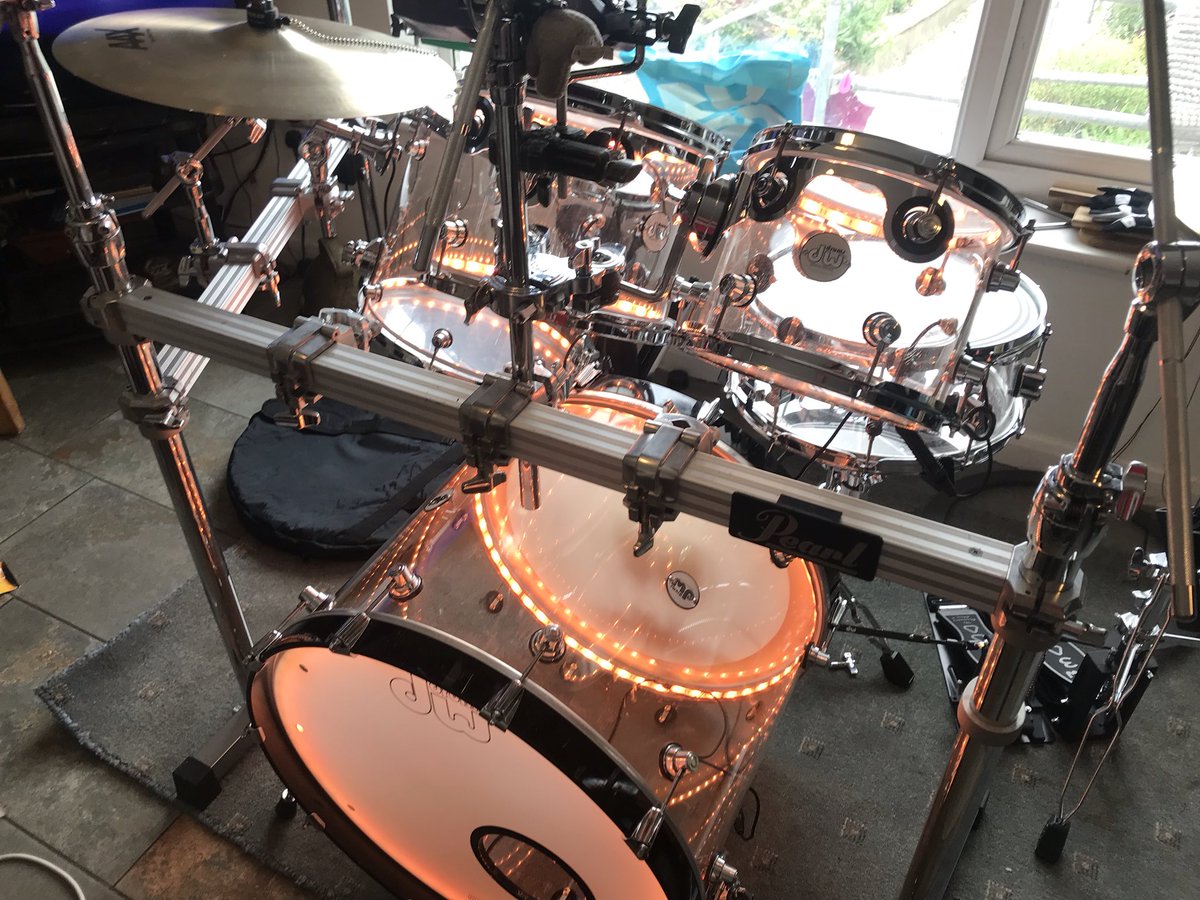 nomaddrums72's tweet photo. Trying something to see if it works #DWDrums #EvansDrumskins #ProgMetal #DrumLights #PearlDrumRack #MetalDrummer #HardRock #AheadDrumsticks https://t.co/OSfVMAvXsM