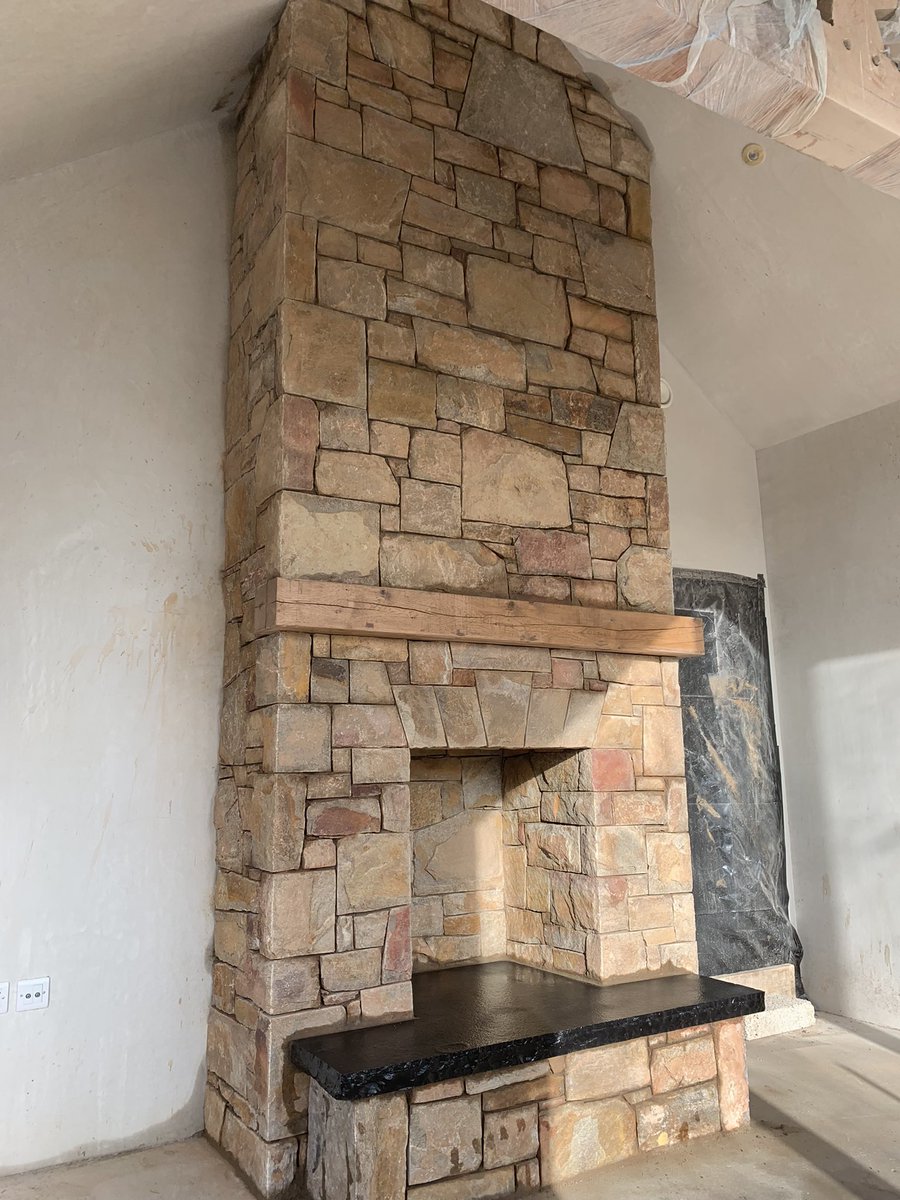 TMstoneworks's tweet photo. ❄️❄️Winter is here❄️❄️ 🔥Fireplace goals🔥👌
Have your fireplace done in style. ⚒ TM Stoneworks caters for all your Stonework needs. Get in touch with Thomas today.. #Stonefireplaces #QualityInTheStone #ItsCold #TMStoneworks https://t.co/sx6pnDj7TI