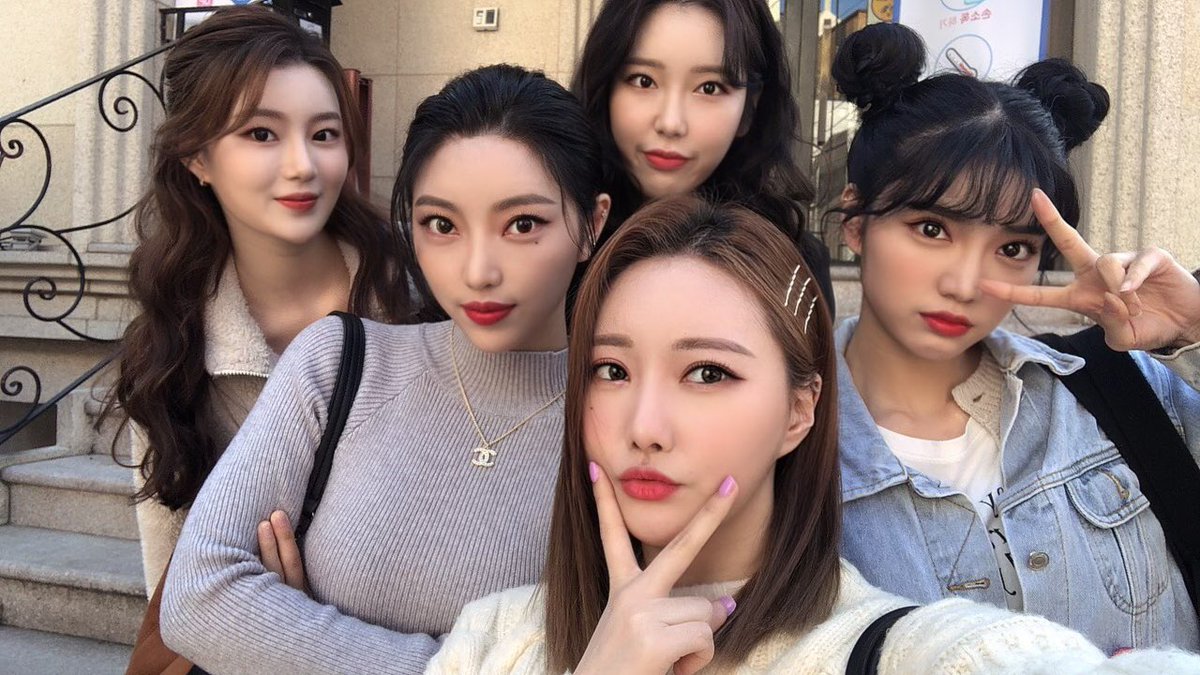 PURPLEBECK1's tweet photo. 🎉퍼플백 500일🎉
PurpleBeck 500Days❤️

#PurpleBeck #퍼플백 #여울 #YEOWOOL #예림 #YERIM #라연 #LAYEON #민이 #MINI #세연 #SEYEON #탄생 #500일 #축하해 #배키 #Becky #사랑해❤️ #앞으로도잘부탁해❤️ https://t.co/JakuEVh3pd