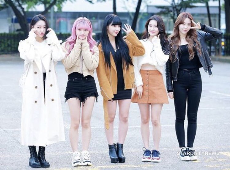 PURPLEBECK1's tweet photo. 🎉퍼플백 500일🎉
PurpleBeck 500Days❤️

#PurpleBeck #퍼플백 #여울 #YEOWOOL #예림 #YERIM #라연 #LAYEON #민이 #MINI #세연 #SEYEON #탄생 #500일 #축하해 #배키 #Becky #사랑해❤️ #앞으로도잘부탁해❤️ https://t.co/JakuEVh3pd