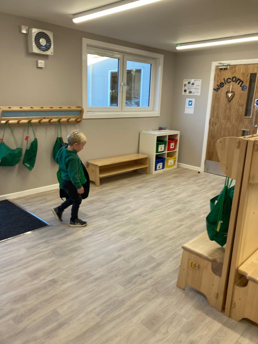 NurseryStAndrew's tweet image. The nursery team have been working hard and our new ELC setting is now complete with our wonderful children today who are adding their fun &amp;amp; laughter. #teamstandrews🌟 #engagingenvironments @FalkirkELC 2/3