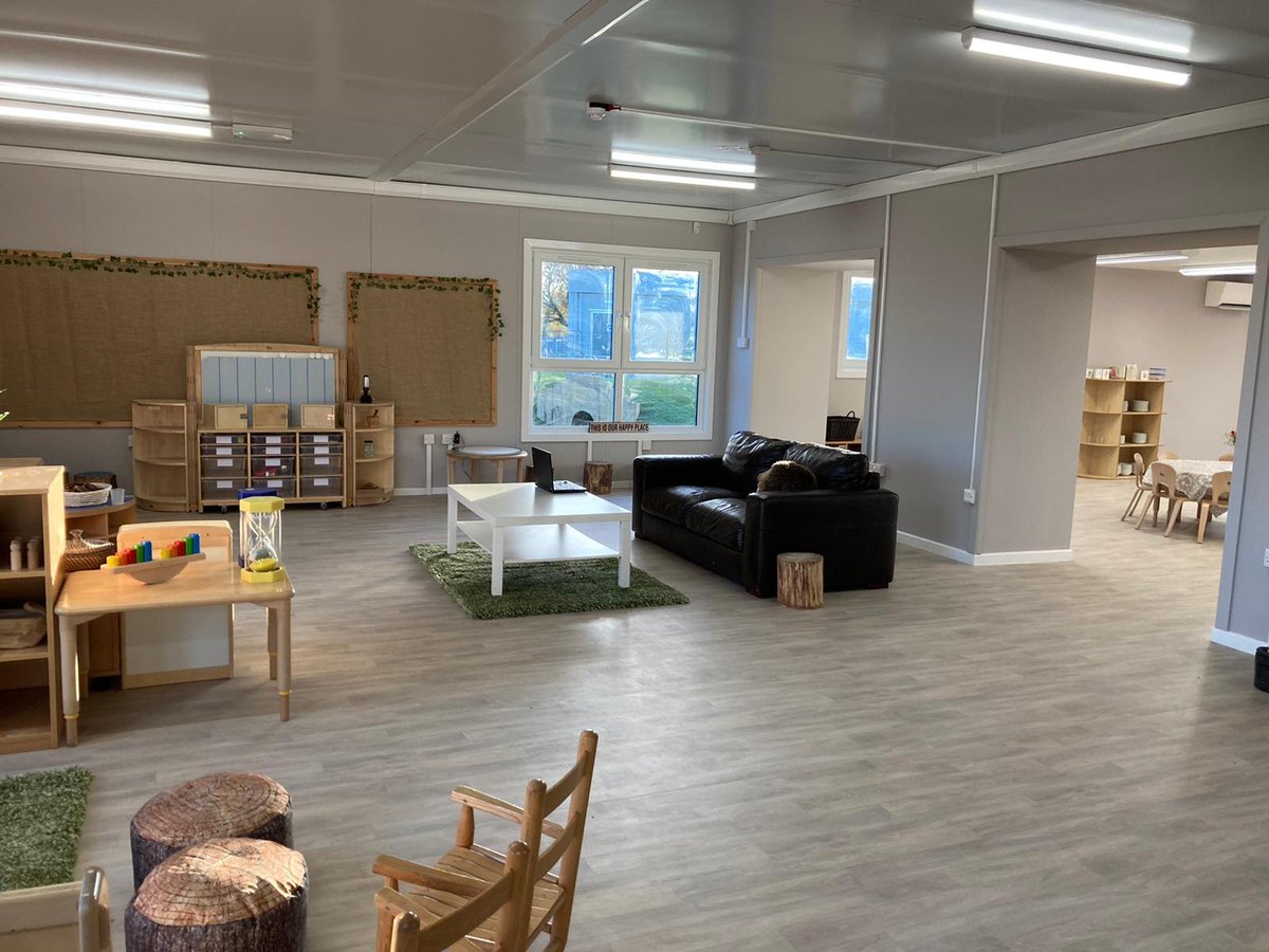 NurseryStAndrew's tweet image. The nursery team have been working hard and our new ELC setting is now complete with our wonderful children today who are adding their fun &amp;amp; laughter. #teamstandrews🌟 #engagingenvironments @FalkirkELC 2/3