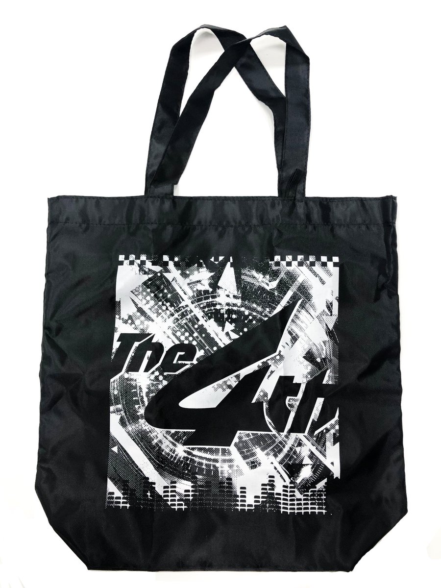 Edp Official 3 17 Premium Music Collection発売 The 4th 周年記念 特盛グッズセット販売中 セットの一部 エコバッグ をご紹介 The 4thロゴが大きくあしらわれたカッコいいデザイン フックが付いたポーチ付きなのでカバンなどにつけて持ち歩き