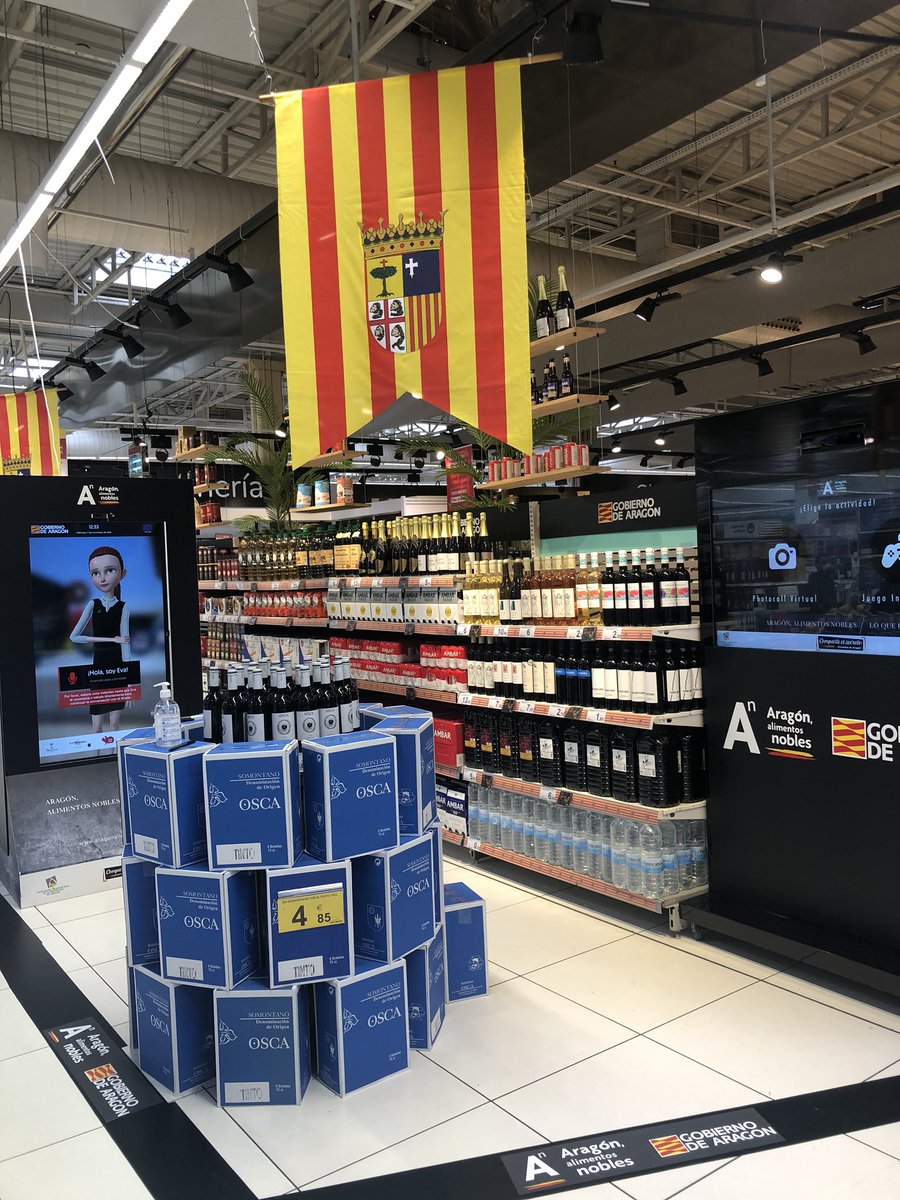 carmenurbano's tweet photo. Conociendo de cerca la experiencia de compra innovadora de @aragonalimentos en @CarrefourES de Majadahonda (Madrid) con @AIAA2 y los directivos de la cadena, ejemplo de adaptación al nuevo consumidor que valora el origen #AragonAlimentosNobles https://t.co/9GR4ONwWIz