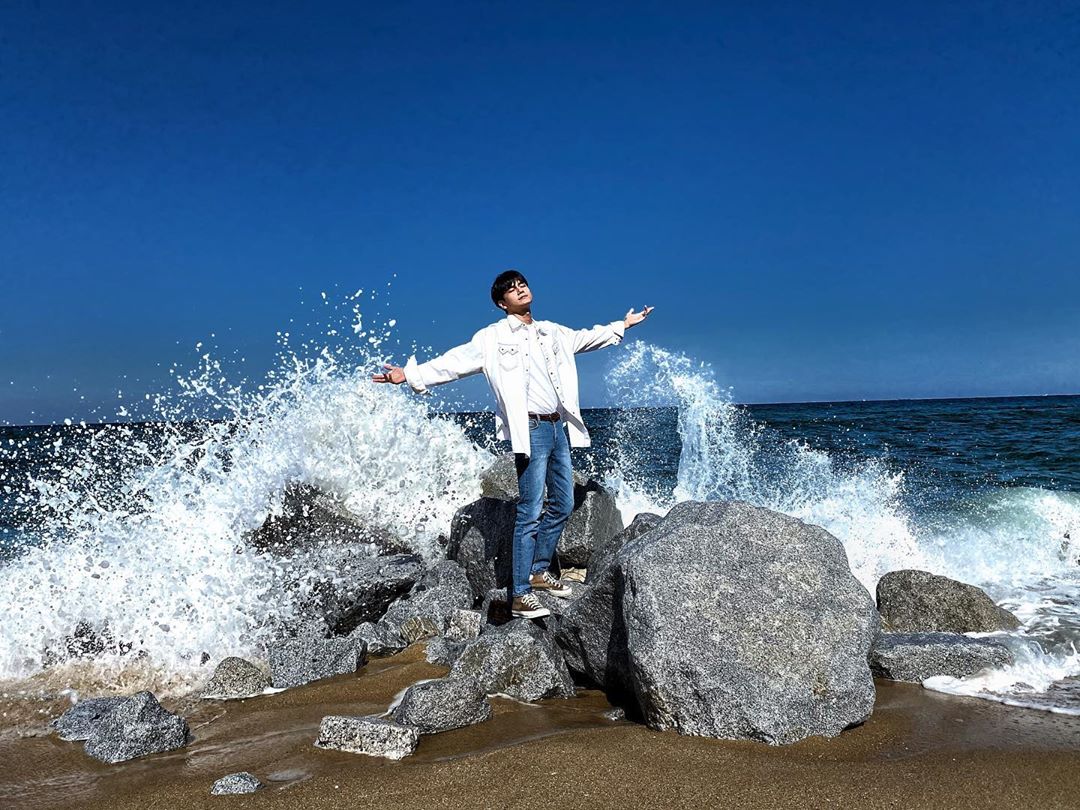 osw_onge_ins's tweet photo. 201104

파도를 다스릴 경우의 수

(손을 뻗자 파도가 용솟음쳤다)

https://t.co/6uba3MUCMO https://t.co/SeeA3YzlS5