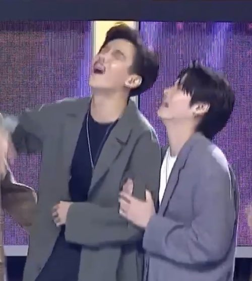 ame921015's tweet image. ขอร้องงงงงงงง มันเจ็บปวดใจขนาดนั้นเลยหรอคะน้องแจ๊คกี้น้องเติ้ด โอยยยยยยย 555555555555555555555555555555555555 หยุดขำไม่ได้ #TRINITYxICanSeeYourVoice