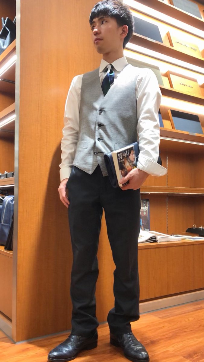 スーツセレクト中央林間東急スクエア 映画 罪の声 曽根俊也 星野源 が営む Tailor Soneのタグ付き商品シリーズ です ベストはリバーシブルです スーツセレクト 罪の声 星野源 ベスト テーラー曽根 コラボ スーツセレクト中央林間東急スクエア 映画 罪の声 曽根俊也 星野源 が営む Tailor Soneのタグ付き商品シリーズ です ベストはリバーシブルです スーツセレクト 罪の声 星野源 ベスト テーラー曽根 コラボ