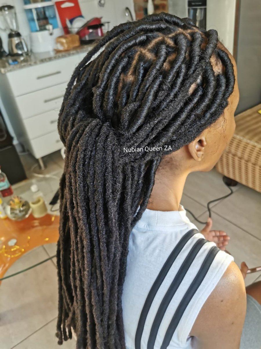 NubianQueenZA's tweet photo. πΈ Gorgeous bongo dreads installation for only R400 πΈ
π 084 647 5252 to book your appointment
NB :Bookings are essential
#bloem #Bloemfontein #freestate #GirlTalkZA #GirlsTalkZA #GirlBuyZA #BloemTwitter #HairPlugSA #mobilesalon https://t.co/Qs1LLVQVB2