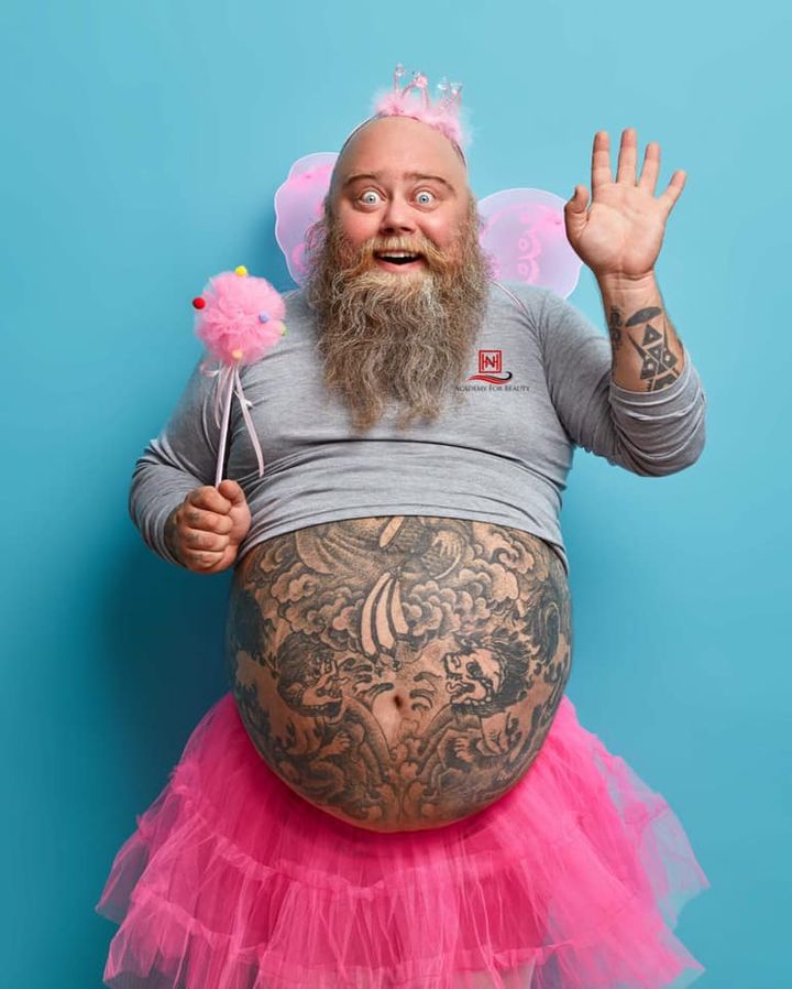 Was hältst du davon, tätowieren zu lernen?
Wir zeigen Dir Step-by-Step, wie du einfache
Tattoo-Motive umsetzen kannst.

Was wir von dir erwarten, sind Vorkenntnisse im
pigmentieren.
Du bist Pigmentierer/in? oder nicht?
#tattoomodels #tattoo #tattoolernen #tattooartist #tattookurs