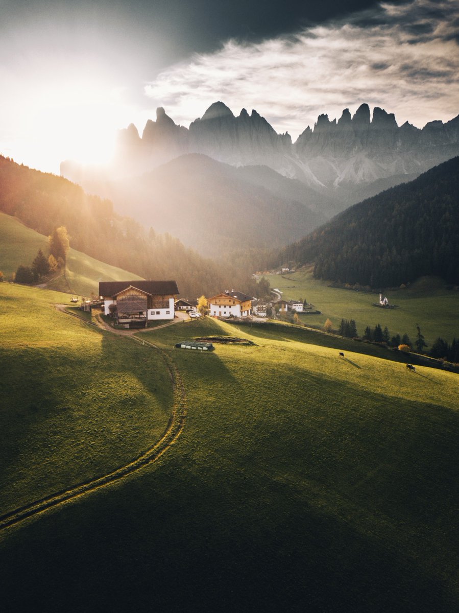 Sunrise 🌄

📸: Szabo Ervin-Edward, Mavic Pro #POTD