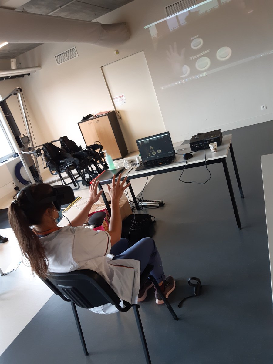 Ondanks Covid-19 boeken we vooruitgang! Een eerste testversie van de virtuele spiegeltherapie door <a href="/One_Bonsai/">OneBonsai</a> werd alvast goed onthaald door de kinesitherapeuten van @ToWalkAgainTWA/REVAlution center <a href="/azherentals/">AZ Herentals</a>.