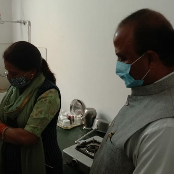 pashudhanUK's tweet image. Inspection of Wool lab and Sheep Goat Demonstration Unit, Pashulok by Honourable Minister Animal Husbandry Department, Smt. REKHA ARYA. 

#sheeprearing #sheepwool #sheepandgoat #woollab #AnimalHusbandry #pashudhan #PASHULOK #Uttarakhand