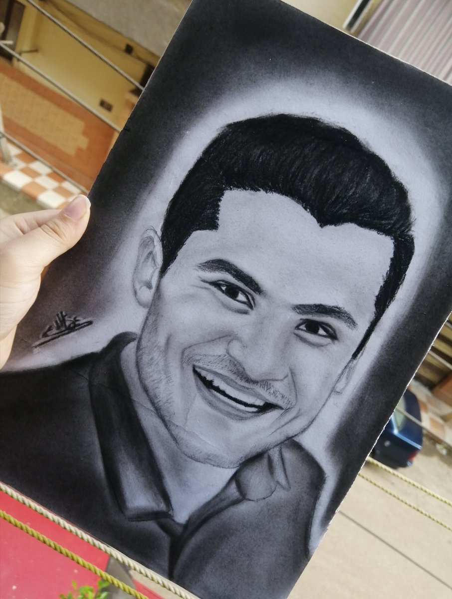 Doaa_Ala's tweet photo. رجعت لاكتر حاجة بحبها في حياتي ❤️🖌️
ريتويت لو عجبتكوا ❤️❤️ https://t.co/ybnSp5mKVT