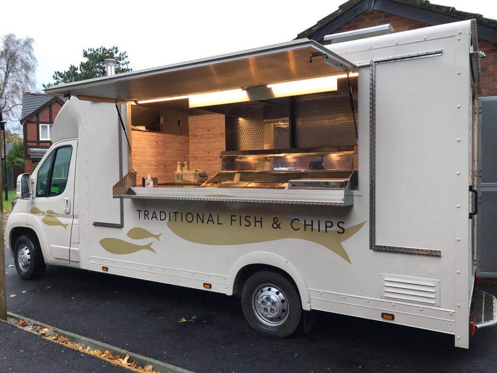 MiddletonFrying's tweet photo. Congratulations to Simon on his new venture at #CountryFried using #MiddletonsLight and #GlutenFreeGravy ππ» #Middletons #BetterBatter #BetterGravy #Congrats #GoodLuck https://t.co/cD7vk7dj6W