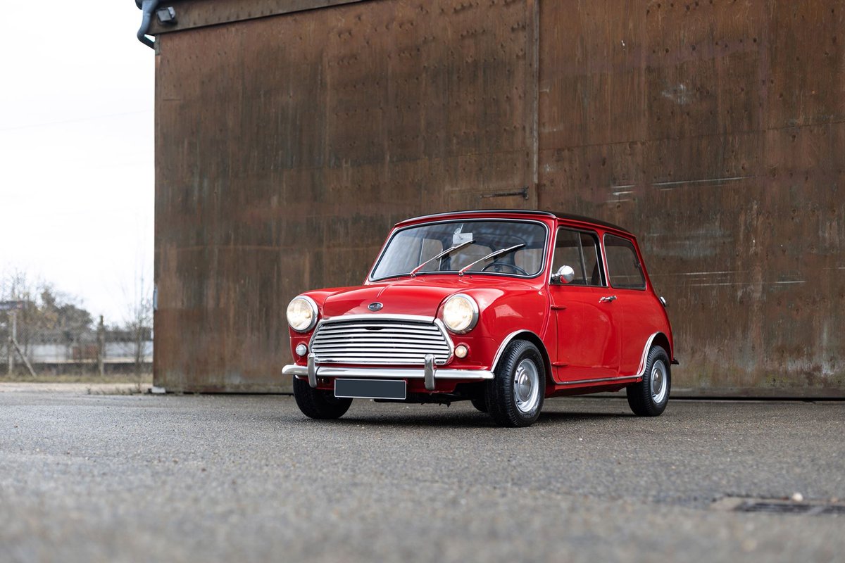 CarsJepson's tweet photo. Newly Restored Mini Cooper https://t.co/MJj4LgkYdt