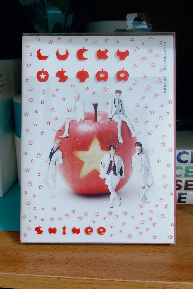 onrietokki's tweet photo. Sooo. Anyone here who wants to adopt my Lucky Star album?Please give it a new home๐ฅบ It is unsealed tho. Shipping is on me and I will put some unofficial stuffs too along with this. Just tell me how did you become a shawol๐ฅบ๐
#SHINee #PHonly #MiniGA #Shawols https://t.co/6N3KL7x84i