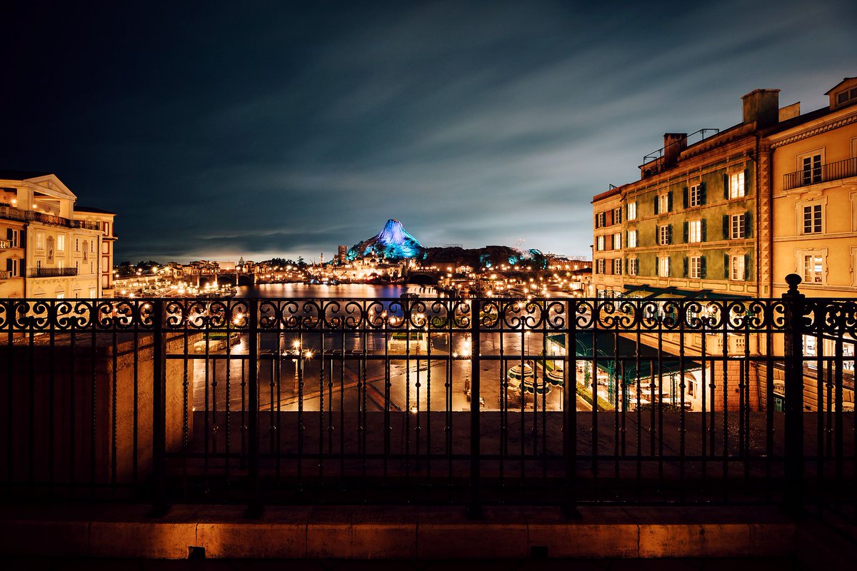 D垢 パンダさん 135 Tokyo Disneysea Hotel Miracosta ホテル ミラコスタのバルコニーから美しい東京ディズニーシーの夜景を望む