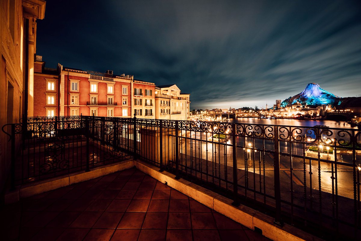 D垢 パンダさん 135 Tokyo Disneysea Hotel Miracosta ホテル ミラコスタのバルコニーから美しい東京ディズニーシーの夜景を望む