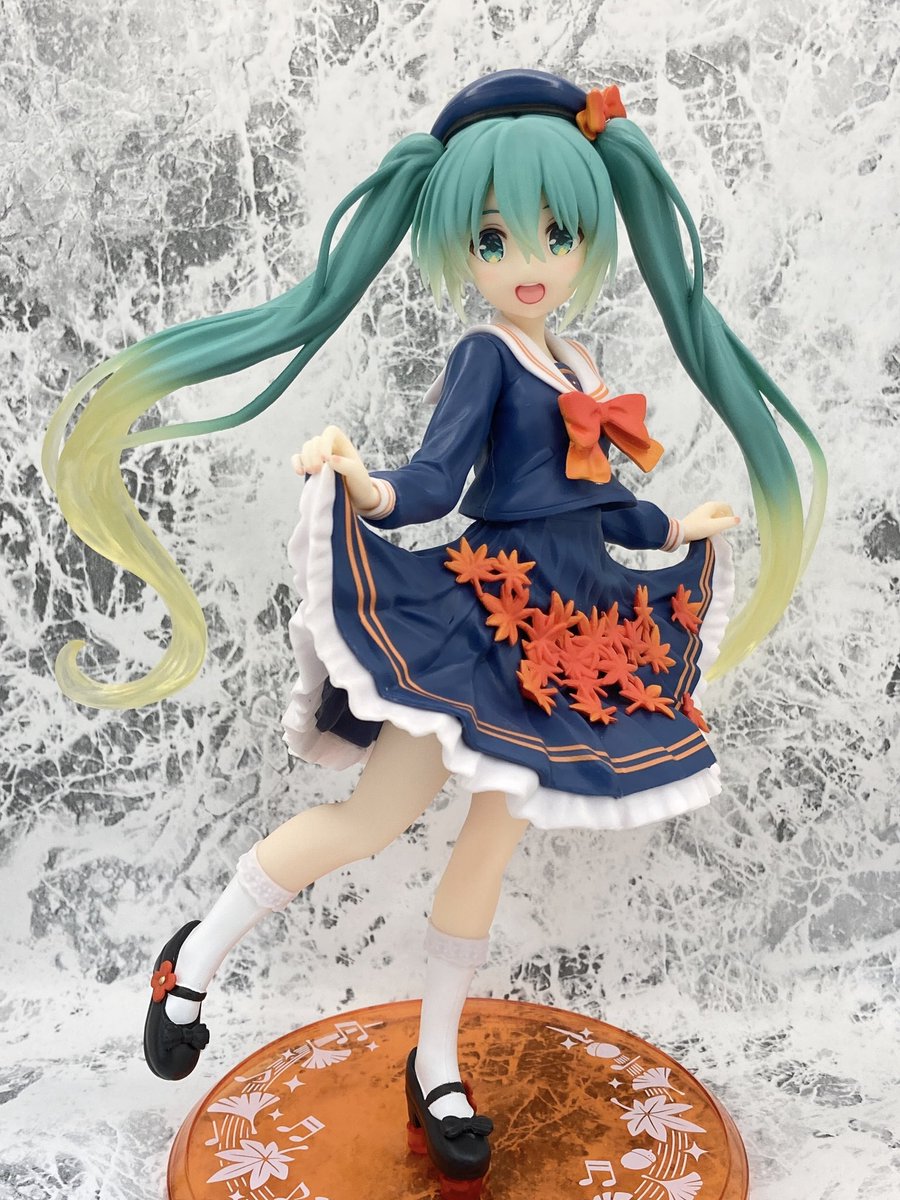 またミクさんのフィギュアが増えたおじさん。3rd season autumn ver.  めちゃくちゃカワイイ…☺️ 