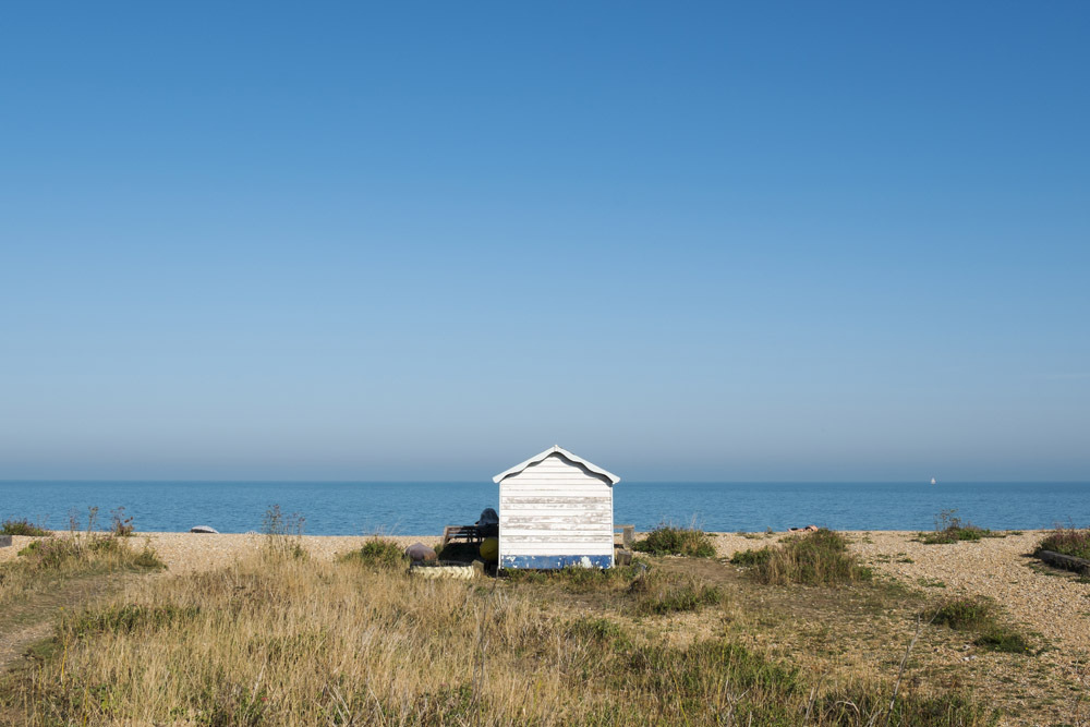 FloSmith9's tweet photo. Kingsdown Beach, Kent, UK. All images on Alamy - Image ID 2D6RXGG @AlamyContent #beachhut #kentcoast #beachhutkent #ukcoast #kingsdownbeach #dealuk #staycation #holidayintheuk #liarlocation #uksouthcoast  
@coastmag #sociallydistanced #seasideuk #ukweather #besidethesea https://t.co/bXhVIRNqVL