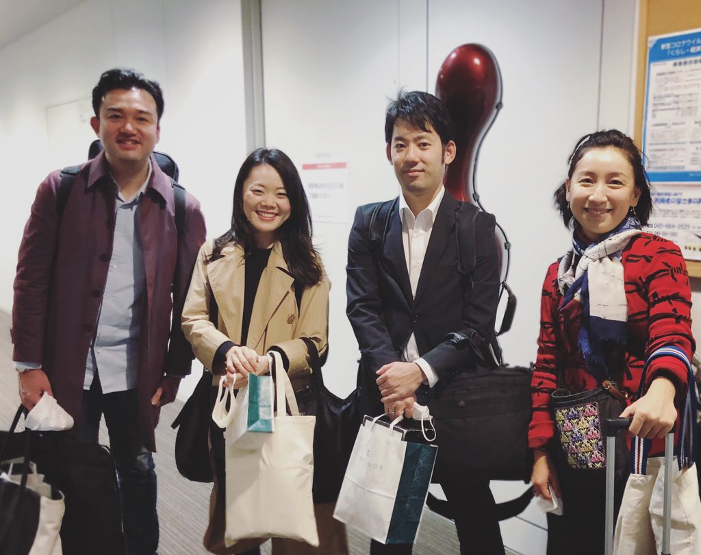 初めてサルビアホールで演奏させていただきました！
弦楽四重奏にぴったりの響きで、カルテットとして成長させてくれるような空間でした。
ベートーヴェンに圧倒されて、衣装を着て写真を撮るのをすっかり忘れたので、帰り際のラフな姿ですが...笑
<a href="/amioike_violin/">Ami Oike Violinist</a> <a href="/Mari_A_viola/">安達 真理 - Mari Adachi</a> <a href="/yamazawakei/">山澤慧</a>