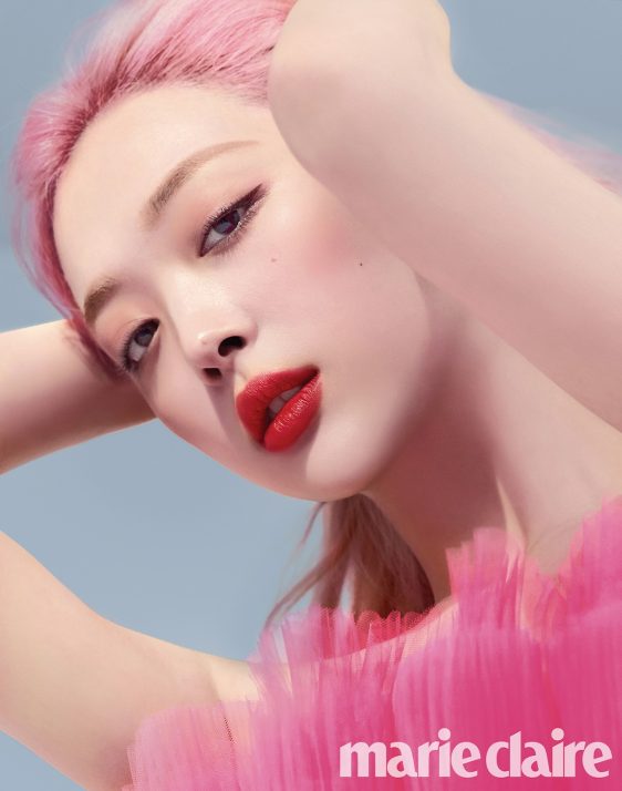 AMagazinepic's tweet photo. 💞💖 SULLI 
MARIE CLAIRE, JULY 2019

#SULLI #SOLOIST #FX #MARIECLAIRE https://t.co/MT9afG8jcD