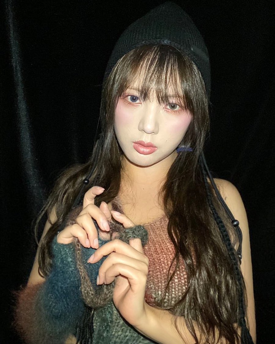 KHIPHOPPH's tweet photo. up-and-coming rnb/soul artist, MÖA, will release her debut Single [Fxxkin Insomnia] under StoneShip on 2020.11.03 12PM(KST)

Follow MÖA online:
moam0am5a

Check out M͙͛O͙͛A͙͛ on SoundCloud
https://t.co/S781iZUUg4

#MÖA #FxxkinInsomnia #STONESHIP
#모아 #스톤쉽 https://t.co/rGa55foKJ0
