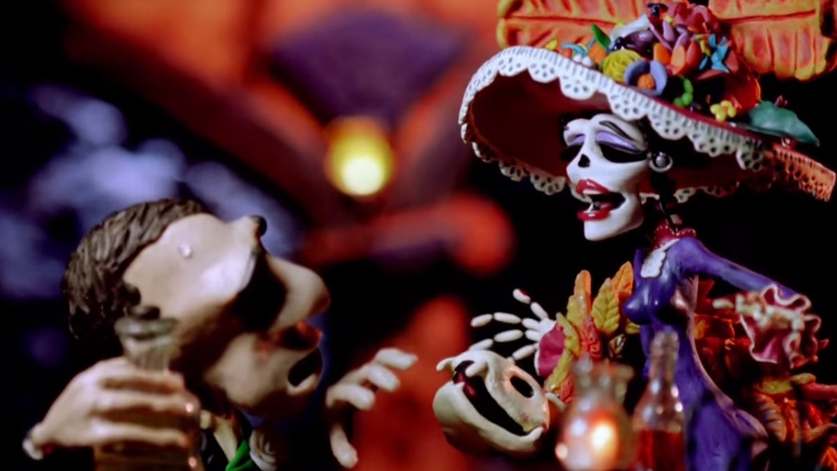 HASTA LOS HUESOS (2001) is a landmark stop-motion film featuring handmade puppets and meticulously coordinated sets.The short screened at festivals worldwide including the Annecy International Animated Film Festival, one of the most reputable animation events today.