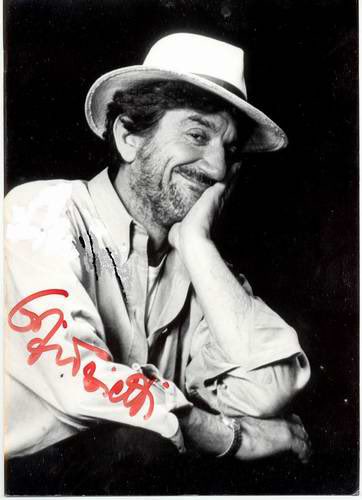 STSCHANTRET's tweet photo. Ma oggi esiste un erede di Gigi Proietti? «Un erede mio? - Speramo de no!».

Un Artista unico, geniale e straordinario. 

Buon viaggio Maestro d’Arte. ❤️❤️❤️
#gigiproietti #Teatro #viveredarte https://t.co/FaMQk08k1G