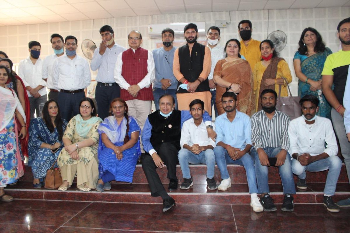 Special Program was held on "Role of New Education Policy in India".

Chief Guest -<a href="/ShyamSRajawat/">Shyam Singh Rajawat</a> - ABVP Haryana
Speaker -Markanday Ahuja, VC, <a href="/gurugramuniver1/">Gurugram University (GUG)</a> 
Guest- Dr. Pooja Khullar, Principal - DSD 
Guest - Mr. Deepak Jain, DG, FII.
#ABVPGurugram
<a href="/HaryanaAbvp/">ABVP Haryana</a> 
<a href="/ABVPVoice/">ABVP</a>