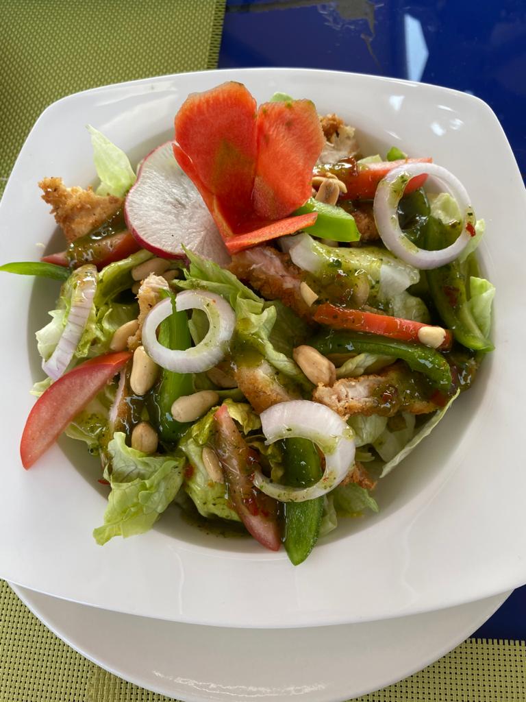 MarianaBaabar's tweet photo. Girlie Saturday lunch at Bageecha Behbood rooftop cafe .
Polo chicken with lemon butter sauce and Thai salad. Huge servings. 
Proceeds go to empowering women for sustainable livelihoods.
@AbidaBehbud 
@BehbudRwp https://t.co/8LbGCiYIrF