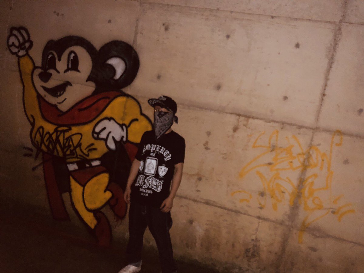 MIGHTY MOUSE🦸
・
・
・

#graffiti #graffitiart #graffitistyle #graffitiartist #graffiti_art #graffitis  #graffitilife #graffititag #graffitiworld #graffiti_of_our_world #graffitilove #graffitigram #graffitiphotography #throwups #throwup #throwupgraffiti #tag #tagging #street
