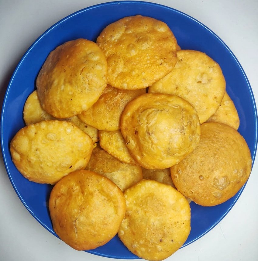 MotherChef_Maa's tweet photo. #MotherChef's Marwadi Kachoris were a tremendous hit this weekend with over 200 Kachoris being rolled out to the residents of Runwal Greens, Mulund !!
🧡🧡
Thank you so much for the overwhelming love and support 🥰🙏🏽
#Kachori #HomeMade #Marwadi #indianfood #foodie #streetfood https://t.co/osAMbBKdly