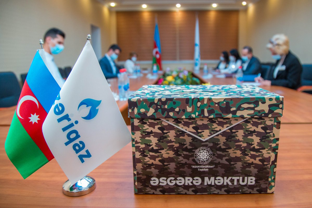 asanvolunteers's tweet photo. “Azəriqaz” İstehsalat Birliyi də “ASAN Könüllüləri” Təşkilatının “Əsgərə məktub” layihəsinə qoşulub.

#ASANKönüllüləri #ƏsgərəMəktub #YaşasınAzərbaycanƏsgəri #QarabağAzərbaycandır https://t.co/ez6Rh53rVI