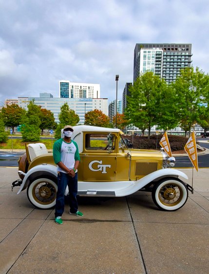 TheGeorgiaDrone's tweet photo. Georgia Tech  Wreck Parade Shoot! #gatech #geaorgiatech https://t.co/u7DNX1OMx8