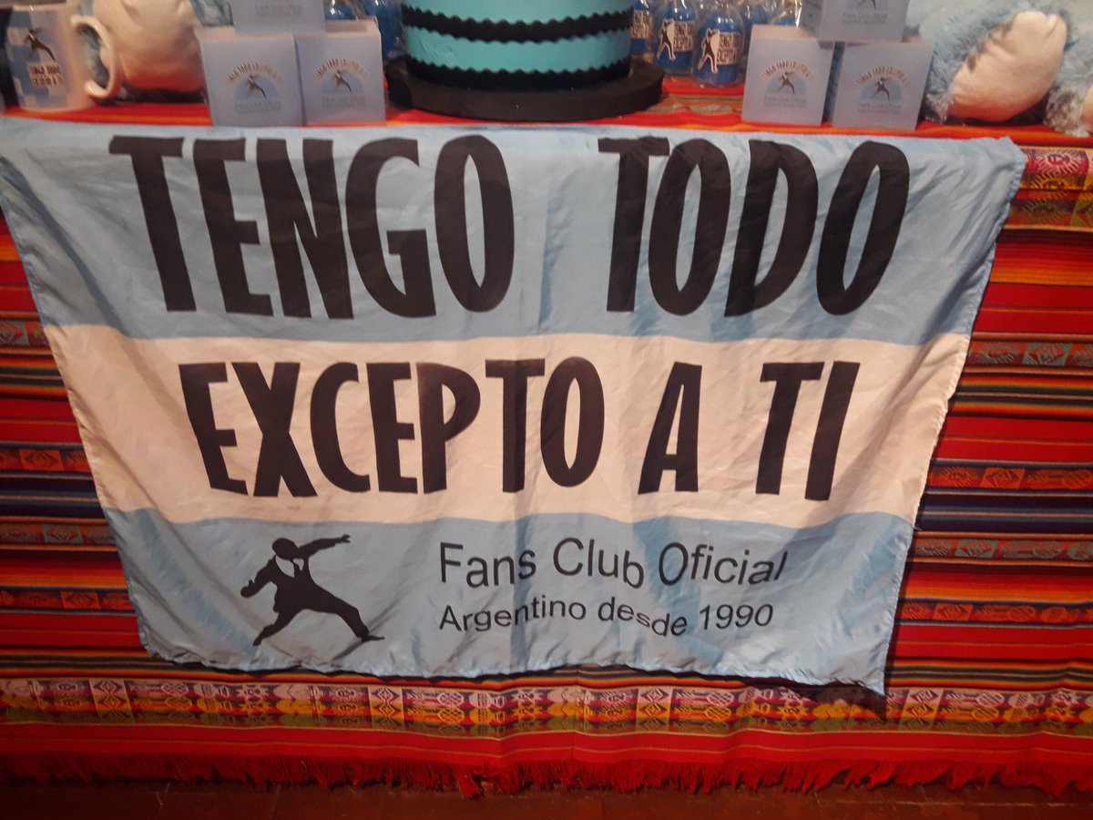 salfi761's tweet photo. @ClubesWarner @AppleMusicES @warnermusicmex @AppleMusic Amamos a Luis Miguel y estamos presentes siempre para apoyarlo. #TengoTodoExeptoATi
#FansClubOficial
#30AñosJuntoAlRey
#UnClubConHistoria
@tengotodoclub @ClubesWarner @AppleMusicES https://t.co/HWnx5rpKL8