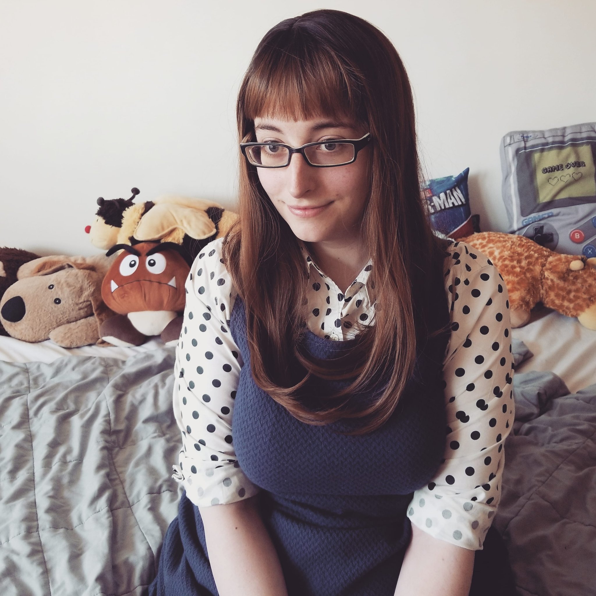 1 pic. Check out this wig, my face, my tiddies, and most importantly the stuffies! https://t.co/Qsjxm2LPWc