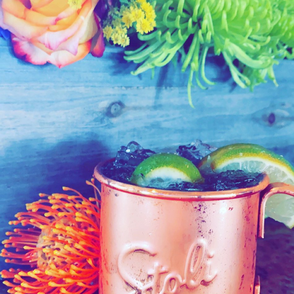 Mule Monday!! $5 Mules all Day! #mulemonday #lulus #ManicMonday