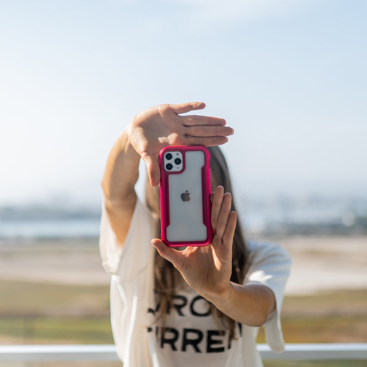 rapticstrong's tweet photo. How could you not smile for a photo with a case like that?!
https://t.co/IioMUJiBWr
#rapticstrong https://t.co/qZFSFaWXMe