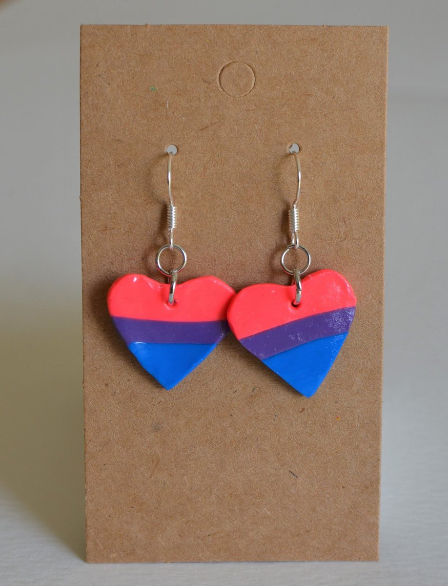 Tea & Whiskers goal is to brighten everyone’s day & with the artist’s range of cute colourful earrings you can see she brings happiness to earlobes everywhere! Visit Bríd’s Etsy shop:  https://etsy.com/ie/shop/TeaAndWhiskers